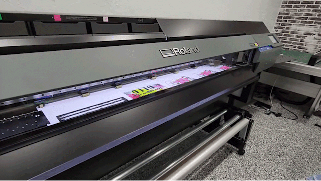 Vinyl sticker printing animation